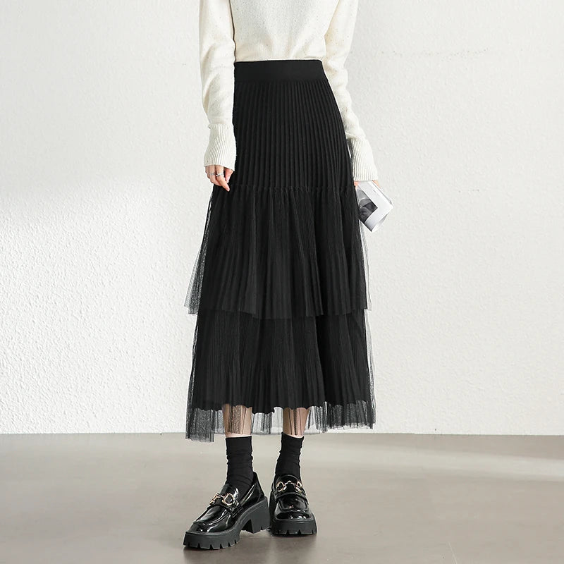 Damen A-Linien-Rock mit Plissee-Details im eleganten Patchwork-Mesh-Design