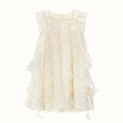 Kurzes Mädchenkleid mit Puffärmeln – ideales Prinzessinnen-Outfit für Sommerfeste und Partys