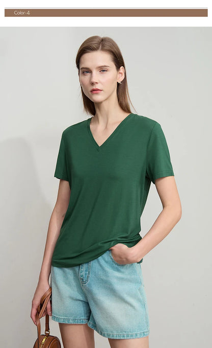 Damen T-Shirt im minimalistischen Casual-Stil mit V-Ausschnitt und kurzen Ärmeln
