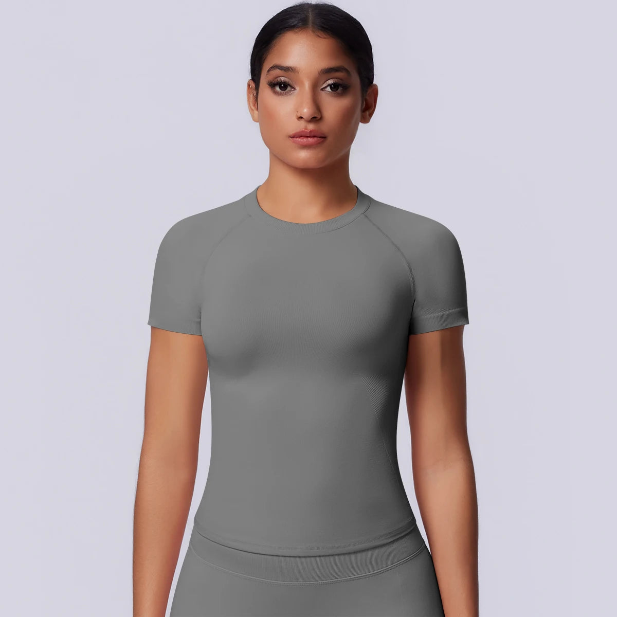 Nahtloses Funktionsshirt für Damen, graues Kurzarm-Shirt mit Rundhalsausschnitt