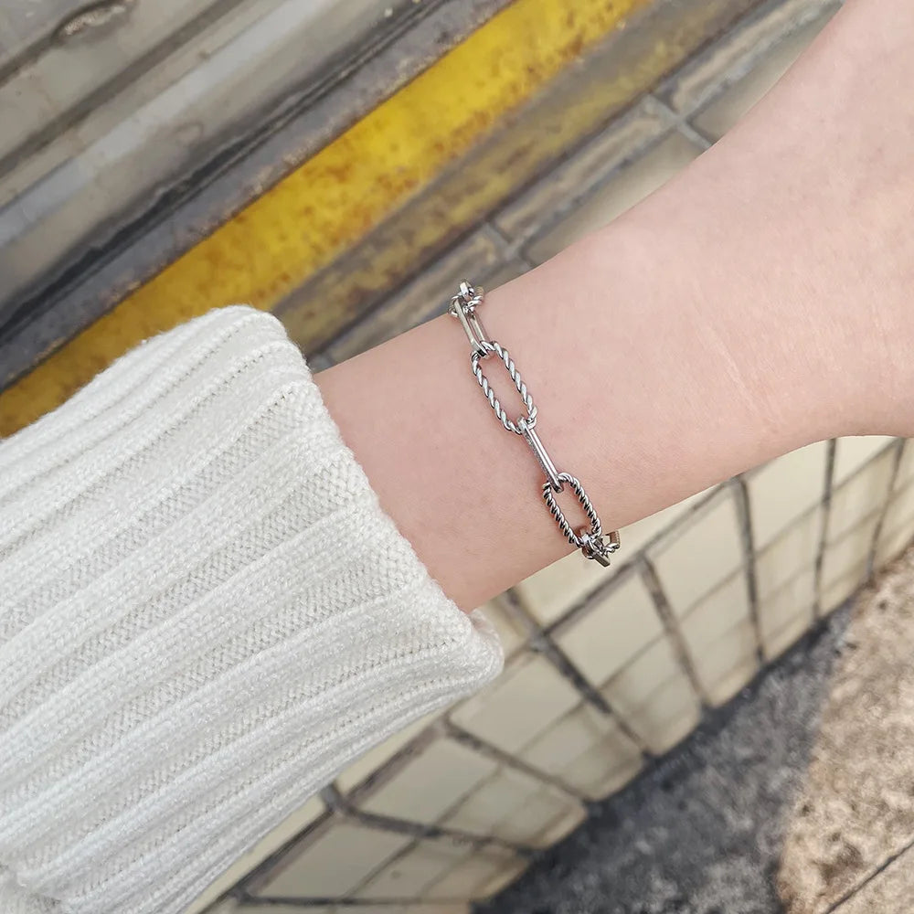 Damen-Armband Büroklammer aus Titanstahl