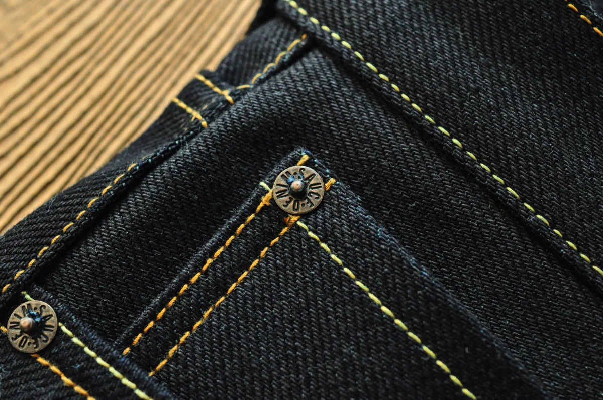 Herren Jeans aus Selvedge Raw Denim im Vintage-Stil mit Taper Fit