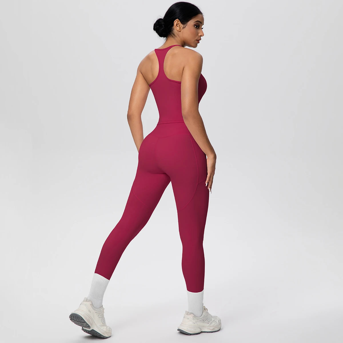 Damen Yoga-Set aus ärmellosem Top und Leggings, bordeauxrot, mit hellem Kniesaum