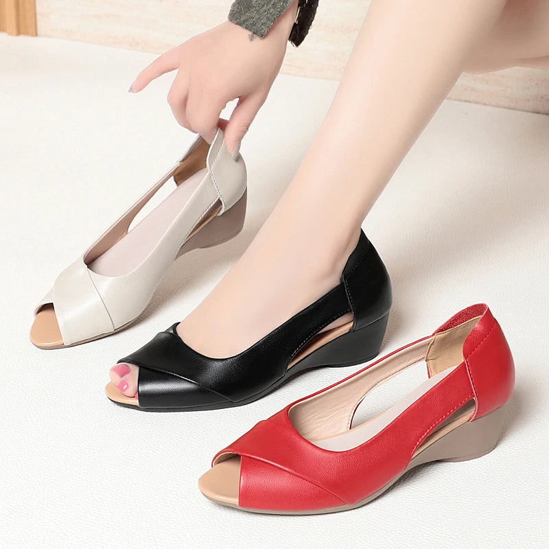 AIYUQI 2025, neue Damensandalen, Keilabsatz, flache, rutschfeste Damenschuhe, große Fischmaul-Ledersandalen für Damen