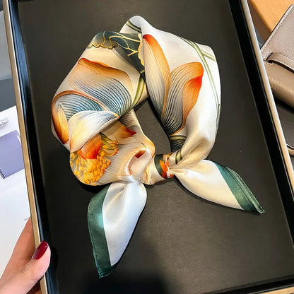 Damen Seidenschal 53cm quadratisch bedruckt Halsdekor Bandana Foulard B