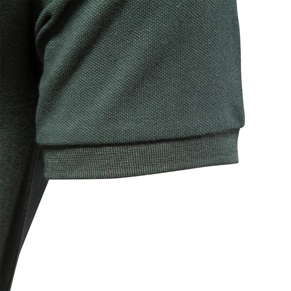 Herren Poloshirt aus 100 Prozent Baumwolle mit lässigem Stehkragen für den Sommer