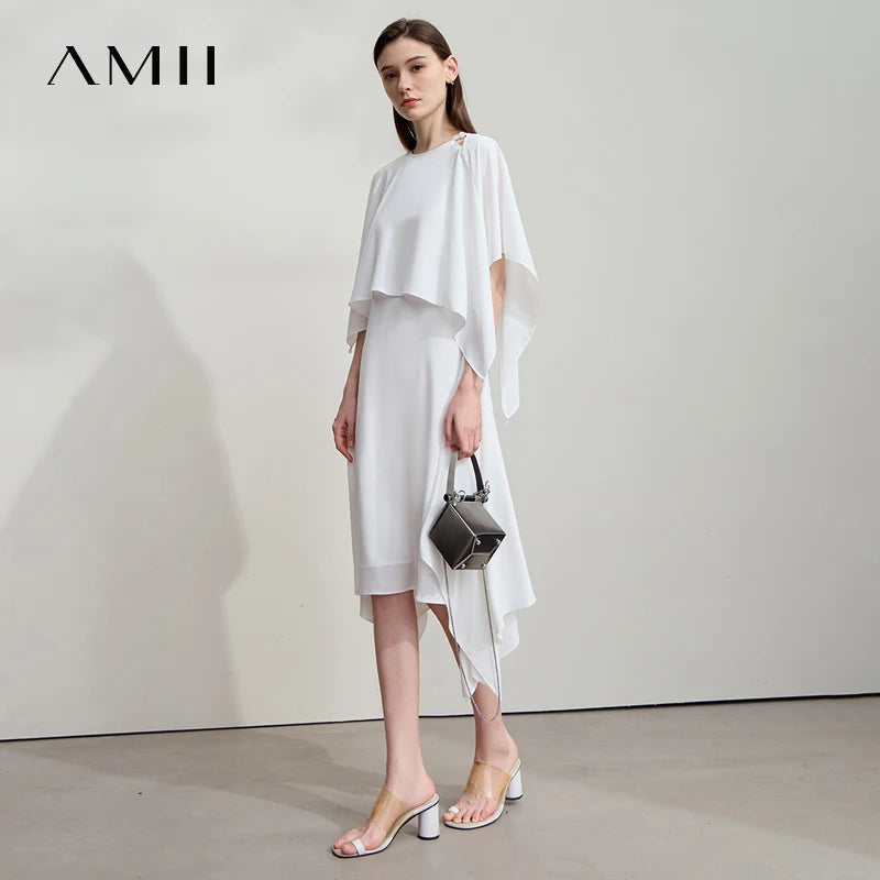 Weißes Chiffon-Kleid für Damen mit Tailliennaht, asymmetrischem Überwurf und Midi-Länge