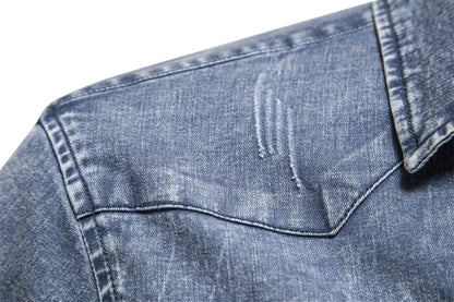 Herren Denim Hemd aus Baumwolle mit doppelten Taschen im lässigen Stil