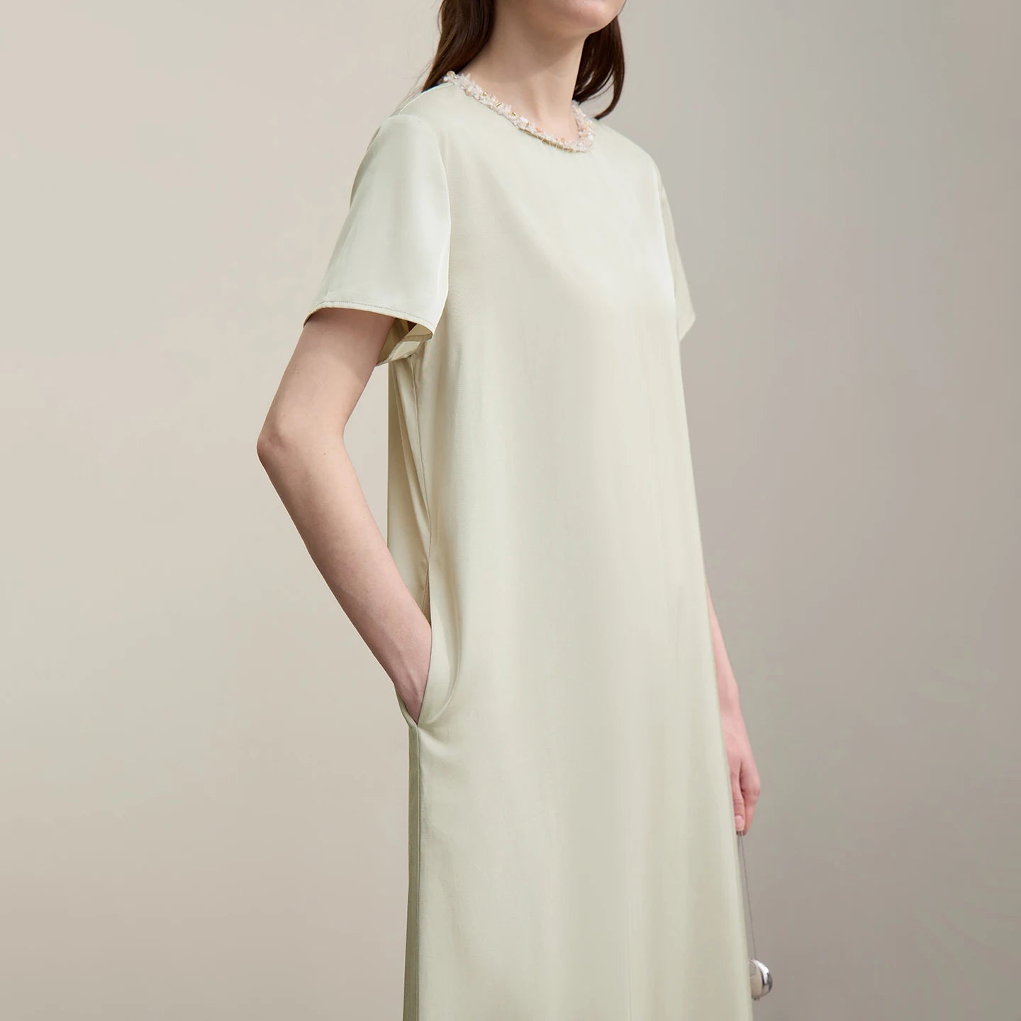 Vielseitiges Damenkleid Mit Atmungsaktivem Stoff Für Büro Und Urlaub Elegant