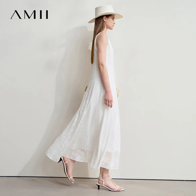 Ärmelloses Sommerkleid, seitlicher Blick, V-Ausschnitt, helles Beige, Midi-Länge