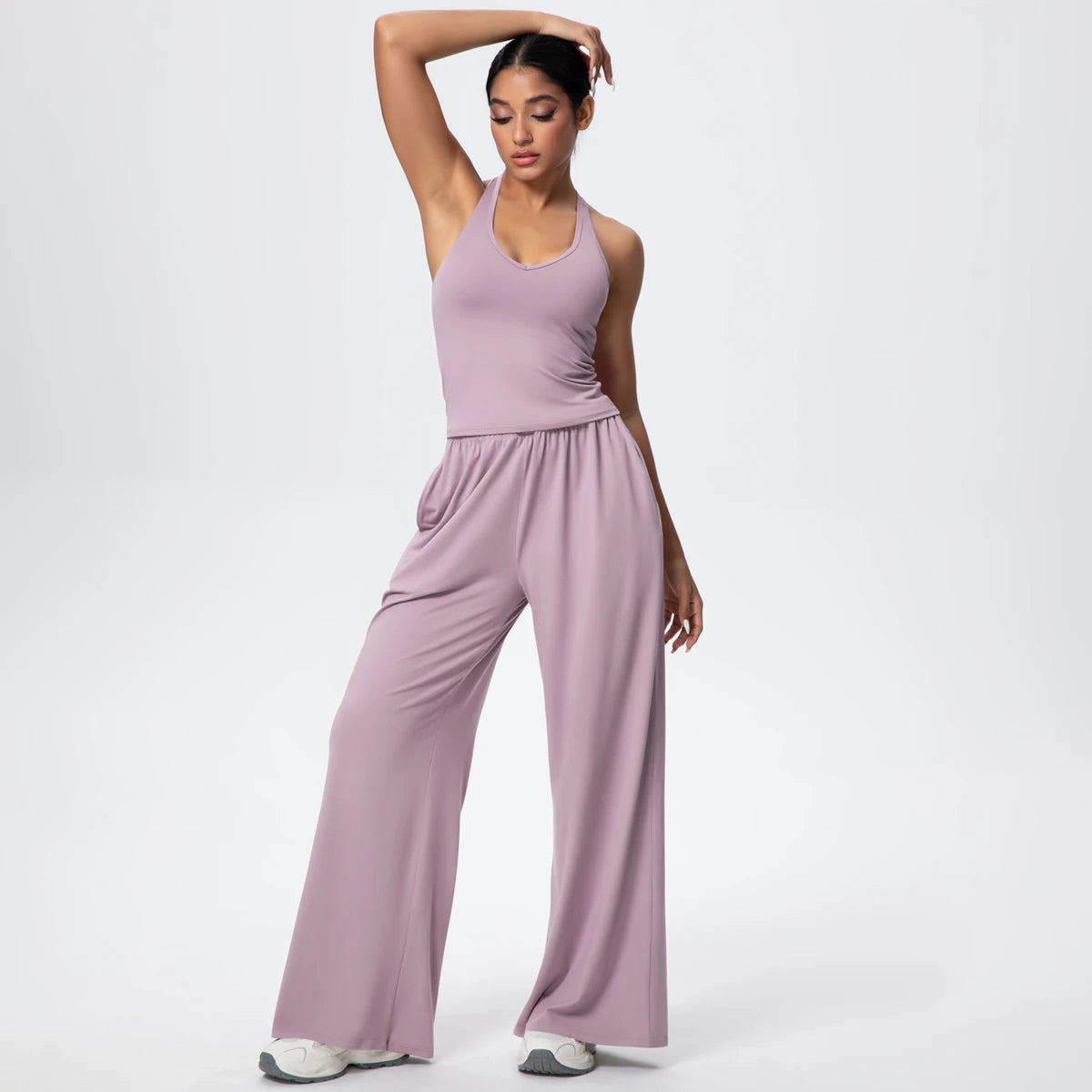 Lila Yoga-Set für Damen: Träger-Top und lange, weit fallende Hose mit Raffung