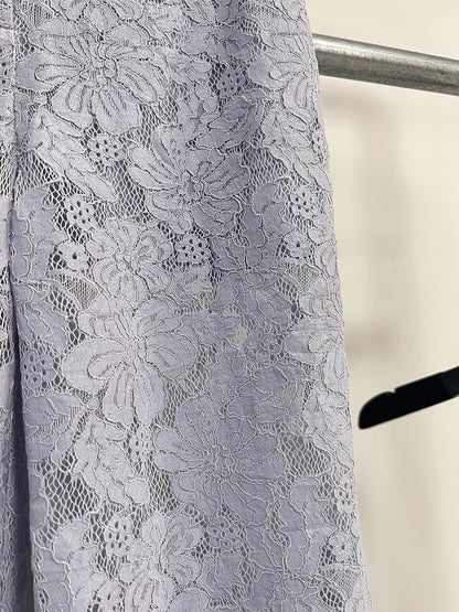 Schulterfreies ärmelloses Damenkleid mit 3D-Blumen und Patchwork-Design – figurbetont und modisch mit Reißverschluss.