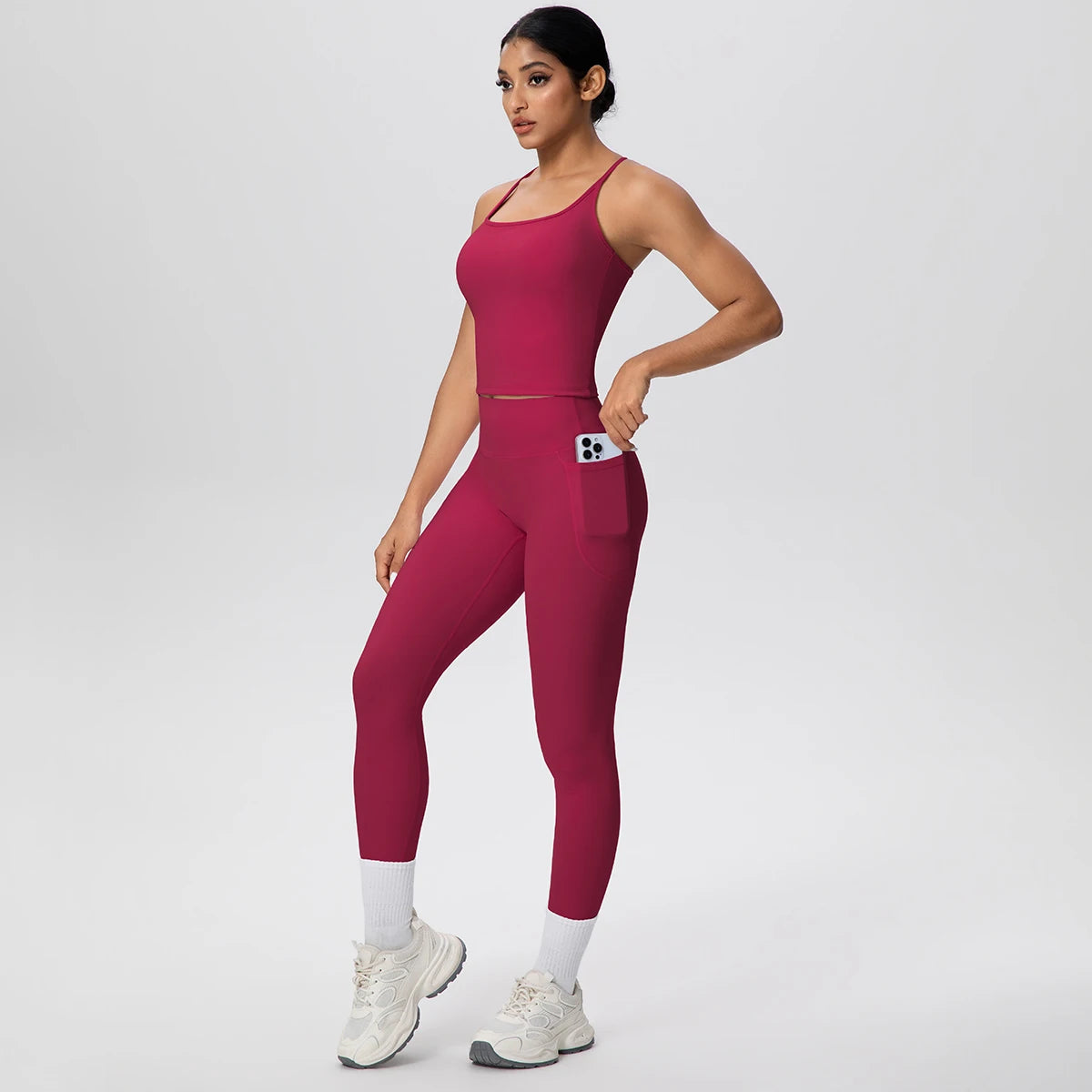 Damen Yoga-Set aus ärmellosem Top und Leggings, magentarot, mit hellem Kniesaum