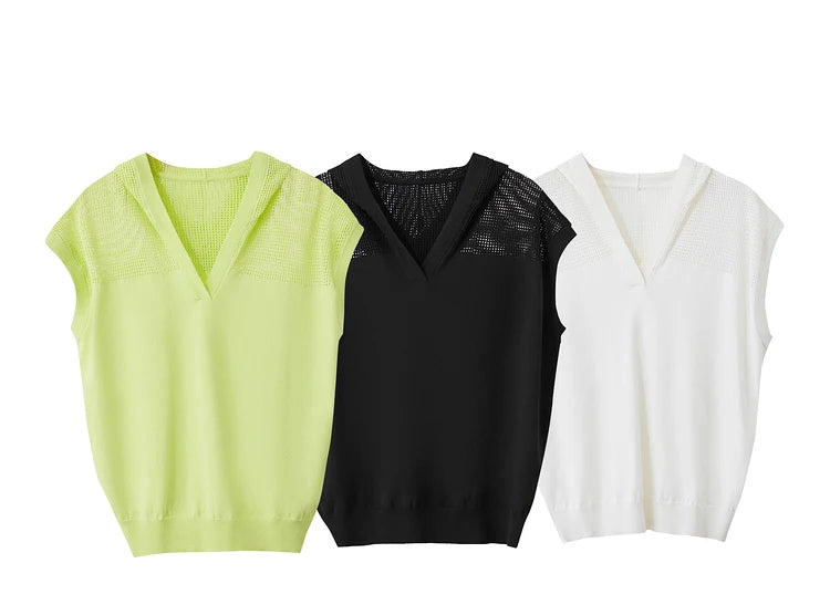 Drei einfarbige Pullover mit V-Ausschnitt: neongrün, schwarz und weiß