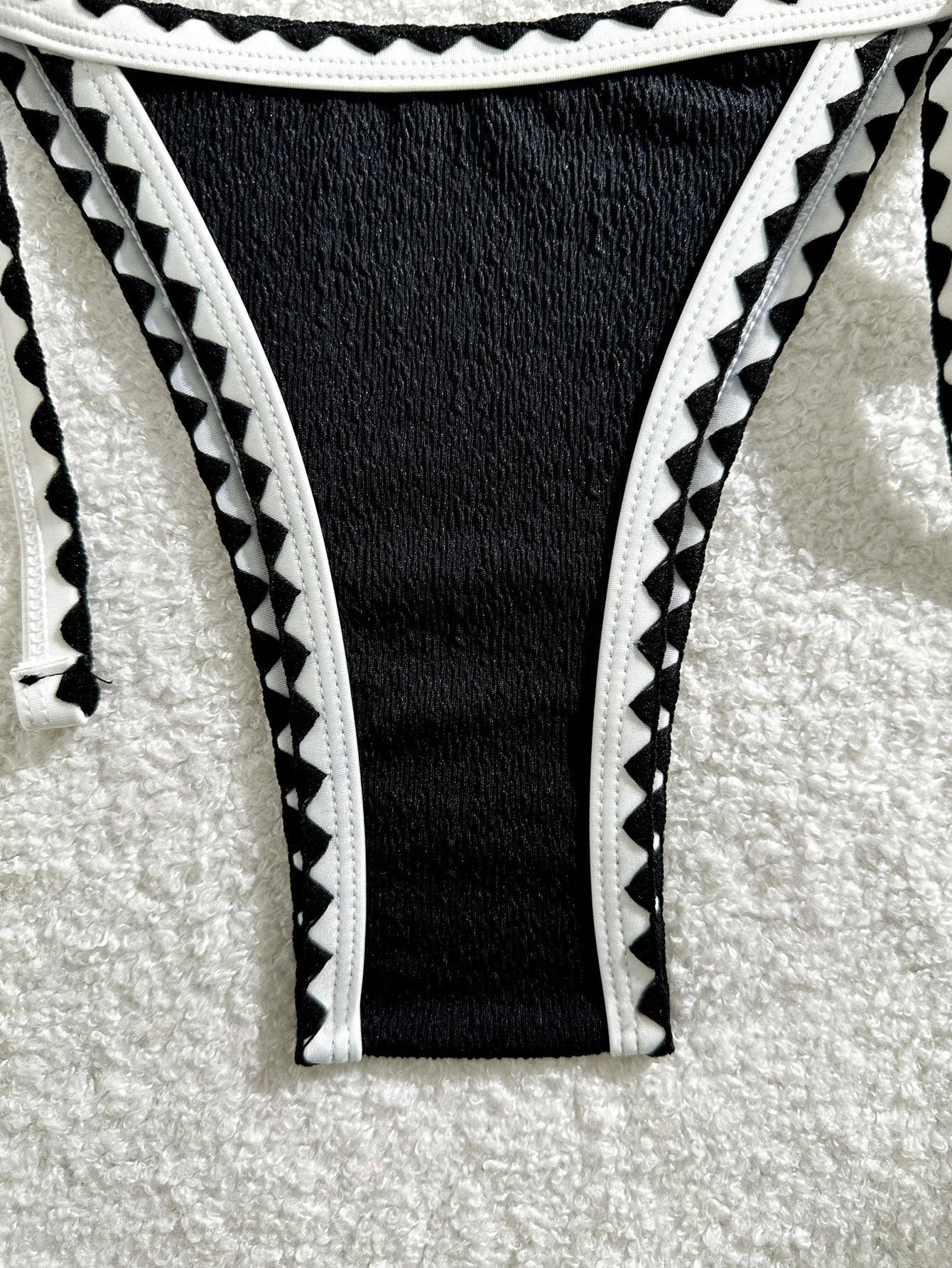 Verführerisches Damen-Bikini-Set in Unifarben – ideal für Strand und Pool