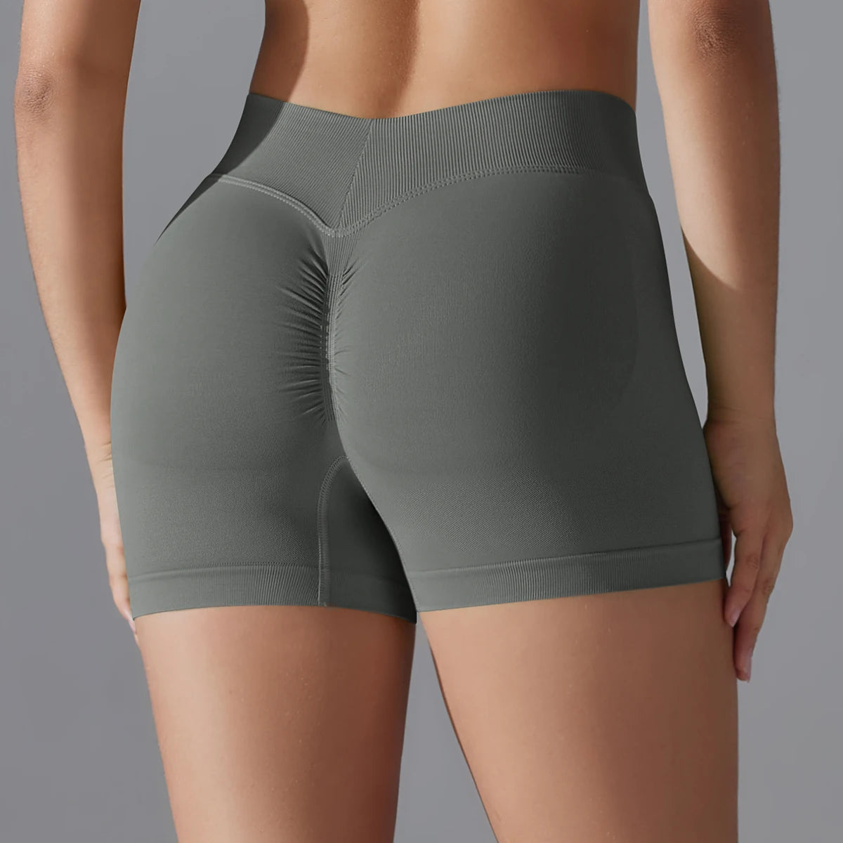 Nahtlose Yoga-Shorts in Dunkelgrau mit hohem Taillenbund und glatter Nahtführung