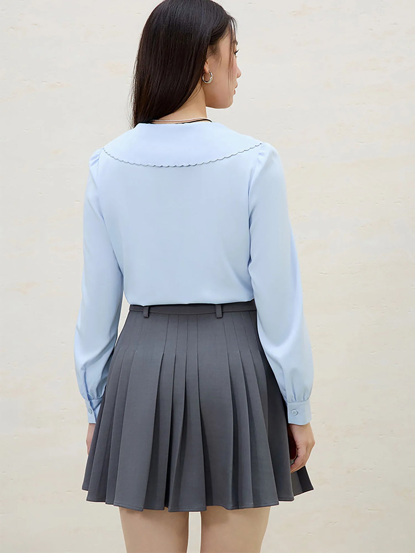 Sommerliches Damen-T-Shirt mit Perlen und kurzen Ärmeln – vielseitig kombinierbar und modisch chic