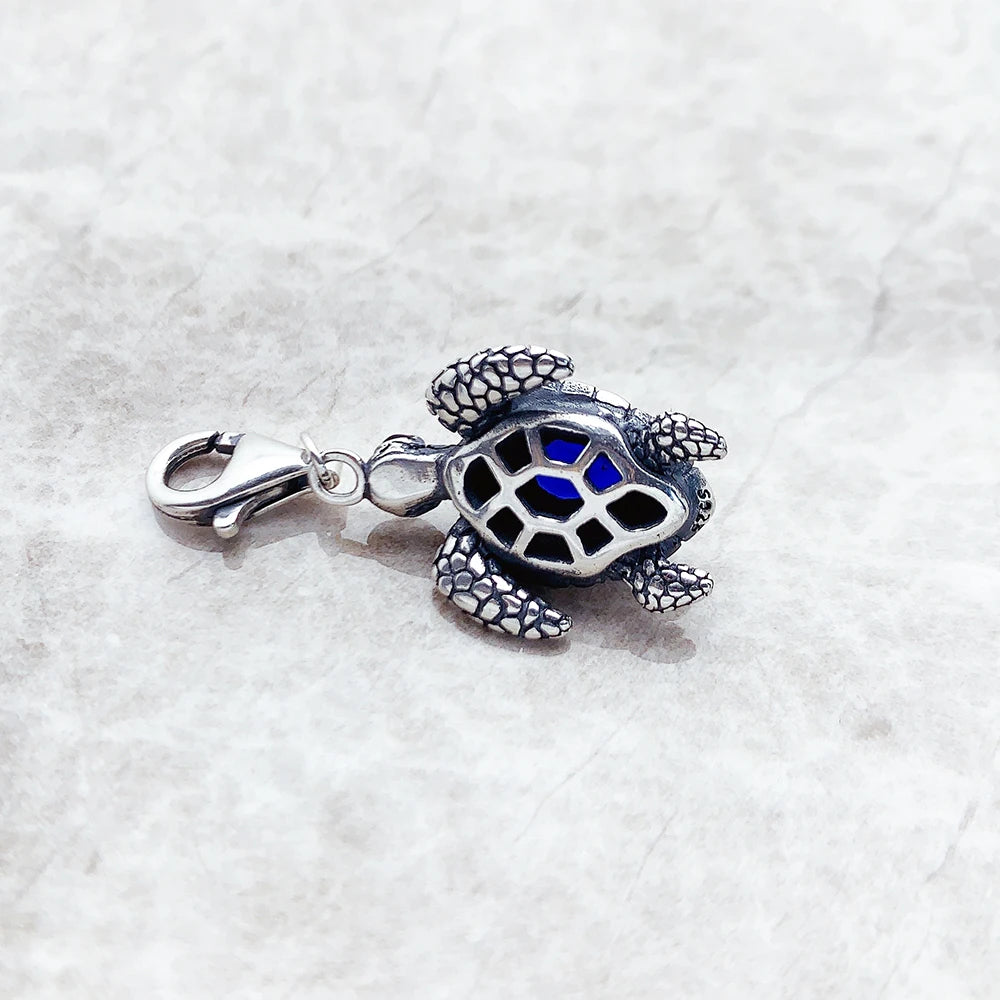 Damen-Charm-Anhaenger Schildkroete blaue Steine aus Sterlingsilber