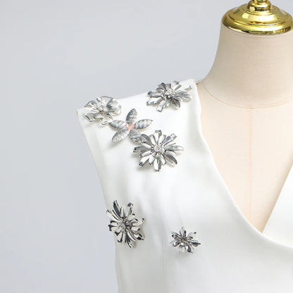Elegantes Damenkleid mit Rundhalsausschnitt, kurzen Ärmeln und Pailletten-Patchwork-Design – ideal für besondere Anlässe.