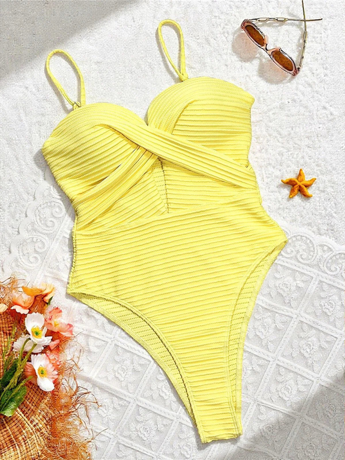 Damen Badeanzug Cut-Out gerüscht hoher Beinausschnitt BH-Cup Monokini