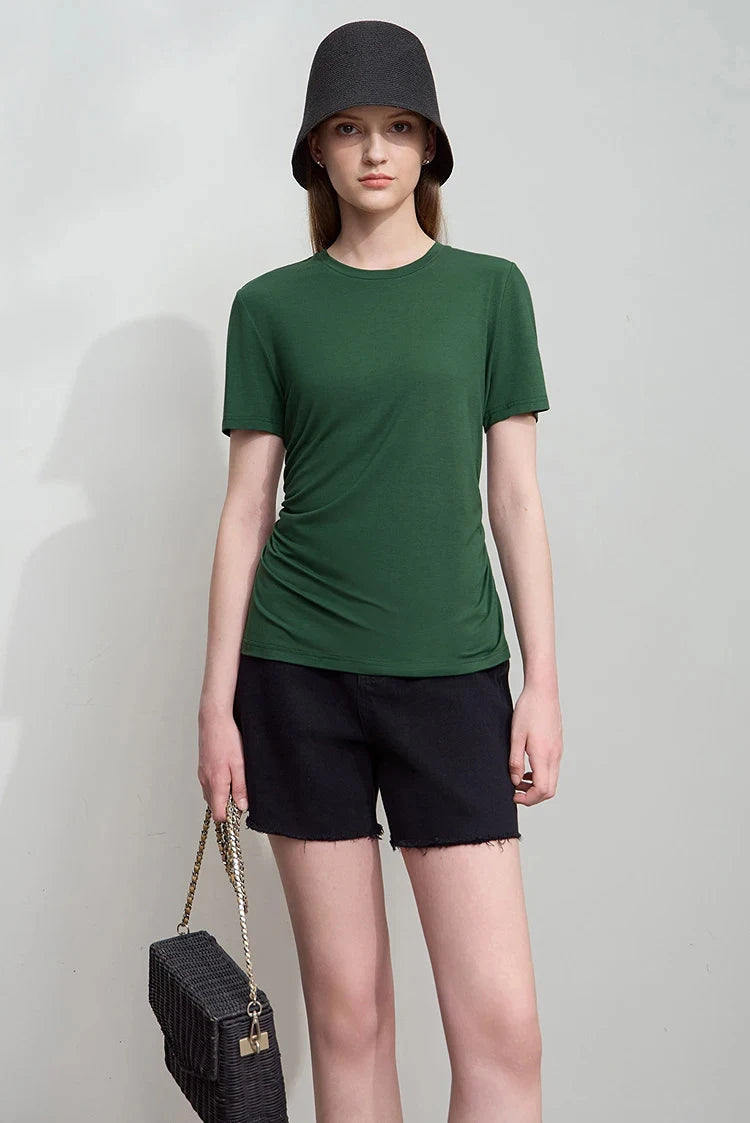 Damen Sommer-T-Shirt im minimalistischen Stil mit schmalem O-Ausschnitt und kurzen Ärmeln
