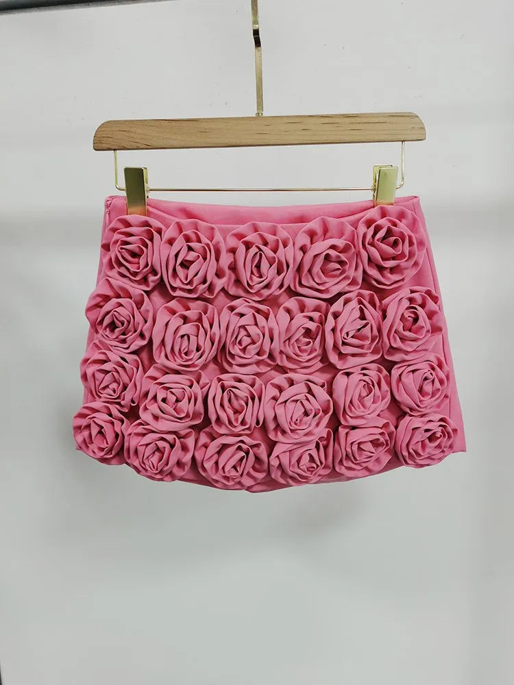 Ärmelloses Damenkleid mit quadratischem Ausschnitt und Applikationen – elegantes, rückenfreies Design mit hoher Taille