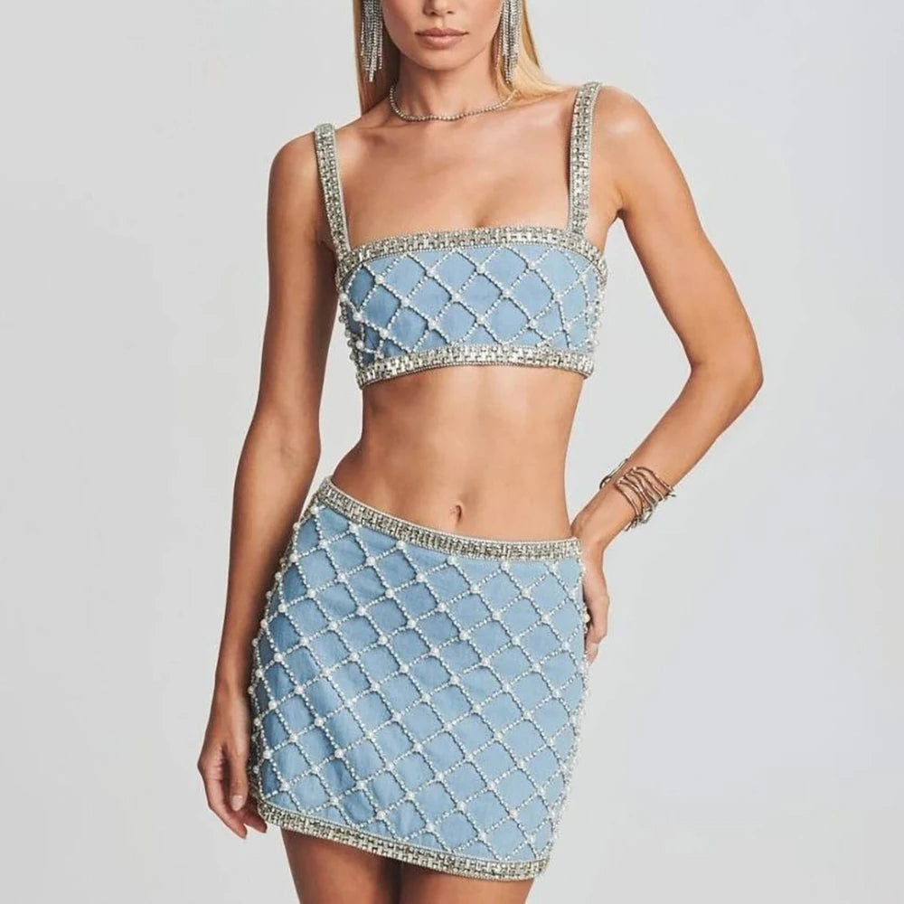 Eleganter Damen-Minirock mit Patchwork-Design und Rüschen – hoher Bund und figurbetonte Falten für modische Auftritte