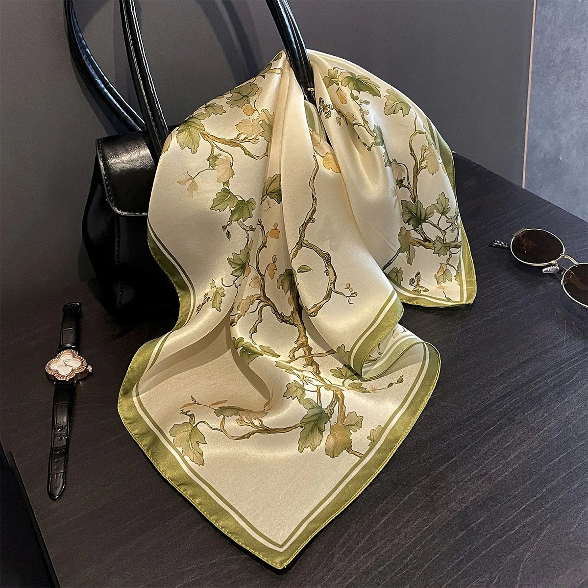 Damen Seidenschal 53cm quadratisch Blumenprint Luxus Hijab Bandana F