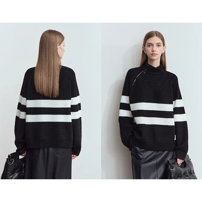 Damen-Rollkragenpullover: Vorder- und Rückansicht, Schwarz mit weißen Streifen