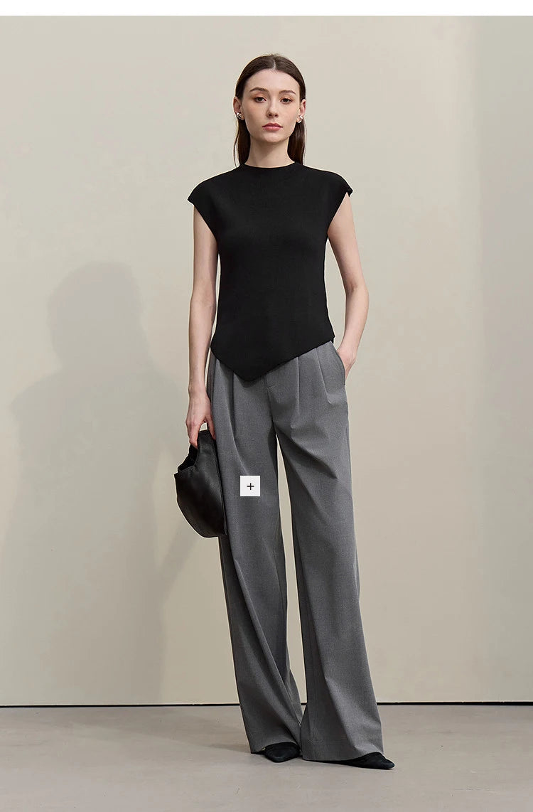 Damen Stricktop mit Stehkragen, Kurzarm und asymmetrischem Saum, schwarz, einfarbig