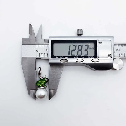 Damen-Charm-Anhänger Frosch mit Perle handgemacht aus Sterlingsilber