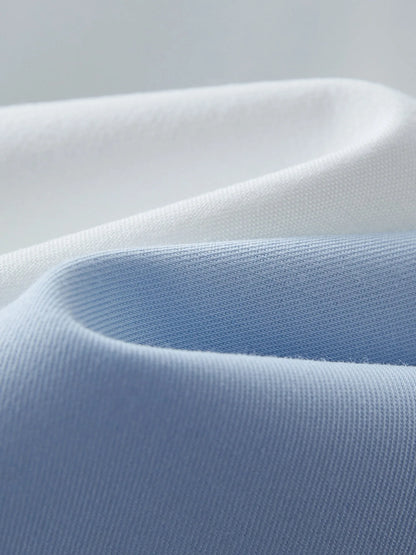 Elegantes Damen-Spitzenshirt in Plus-Size mit kurzen Ärmeln und Hohldesign – ideal für den Sommer.