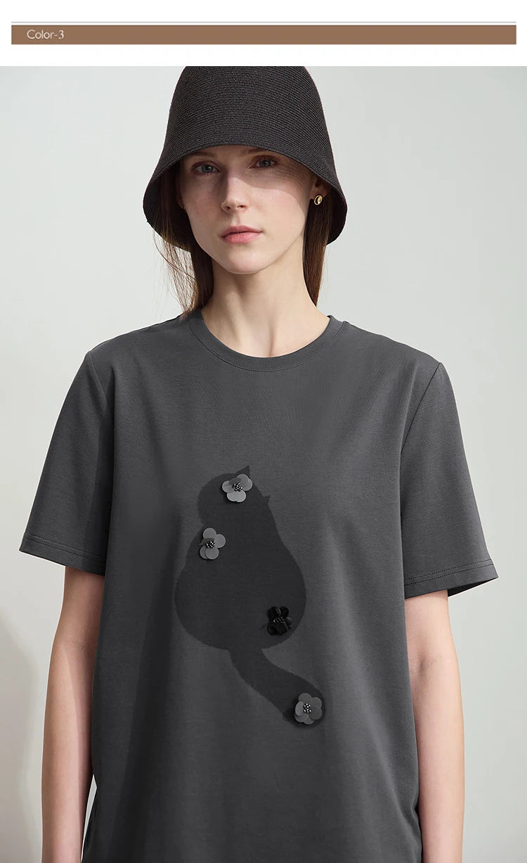 Damen T-Shirt im College-Stil aus leicht elastischem Lyocell mit minimalistischen Druck