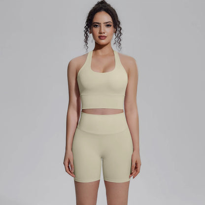 Damen-Yoga-Set: Racerback-Top und kurze Leggings in Hellbeige