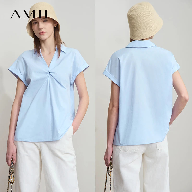 Damen Bluse im minimalistischen französischen Stil mit umlegekragen und gedrehten Falten