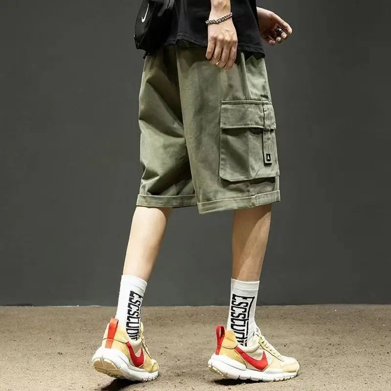 Locker sitzende Jogging-Shorts mit mehreren Taschen und doppelter Schicht für Sport und Freizeit im Freien