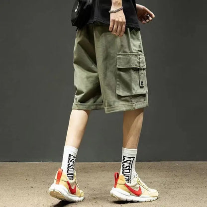 Locker sitzende Jogging-Shorts mit mehreren Taschen und doppelter Schicht für Sport und Freizeit im Freien