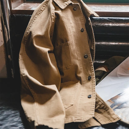 Herren Mantel aus schwerem Twill mit vier Taschen im Khaki-Farbton