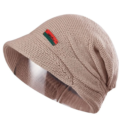 Strickmütze mit Visier und Fleecefutter