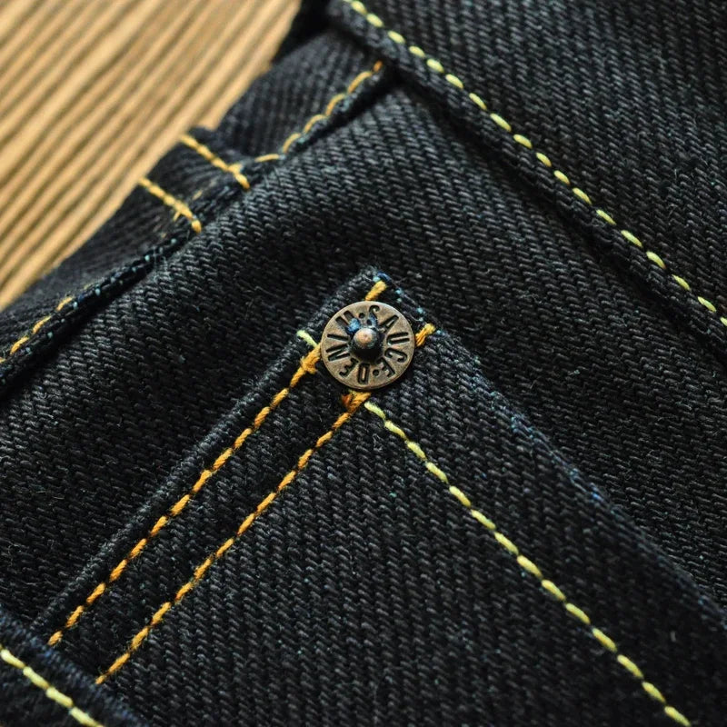 Herren Jeans aus Selvedge Raw Denim im Vintage-Stil mit Taper Fit