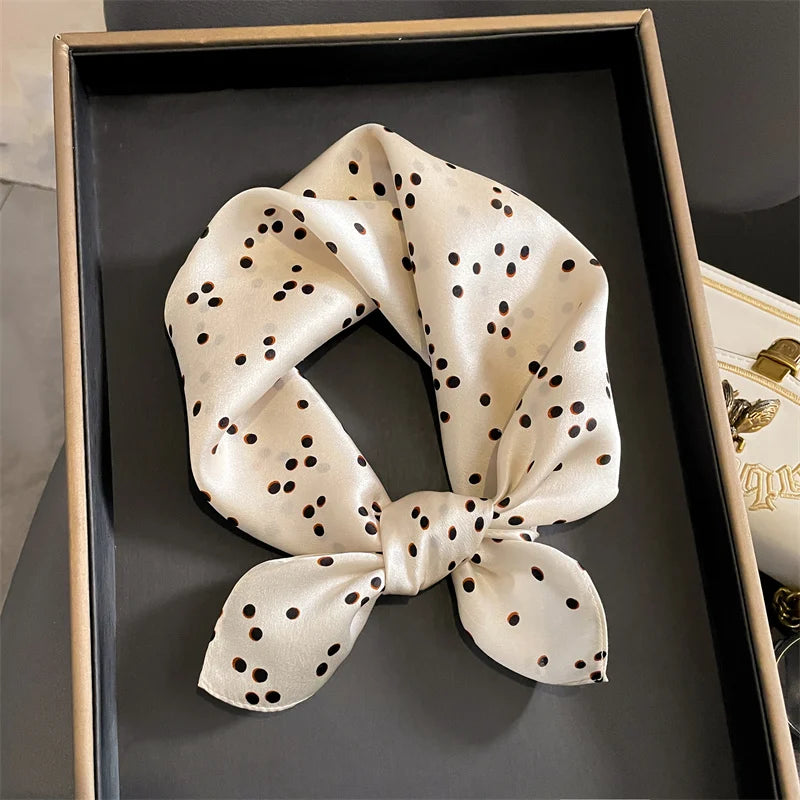 Damen Seidenschal 53cm quadratisch Halstuch Haarband Büro Bandana Foulard B