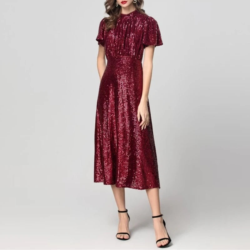 Elegantes Damenkleid mit U-Boot-Ausschnitt und Halbarm – Patchwork-Design mit Perlen für einen stilvollen Auftritt