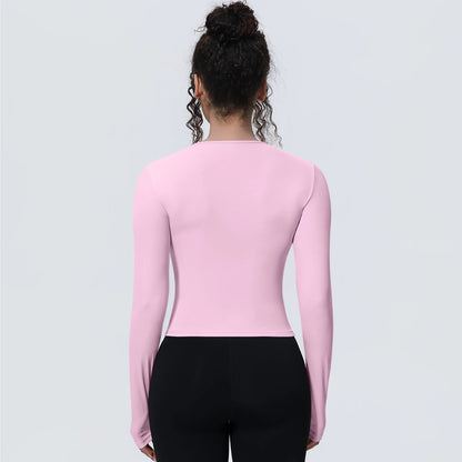 Atmungsaktives Yoga-Langarmshirt in Rosa, Rückenansicht mit Rundhals und langen schmalen Ärmeln