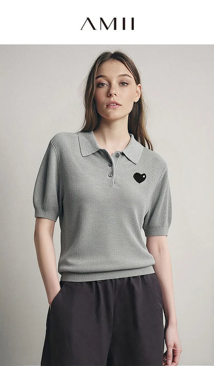 Damen-Strickpullover mit Polokragen, Knopfleiste und Herzapplikation, grau