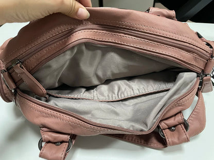 Damen-Schultertasche aus PU-Leder in kompakter Bauweise mit Angenehmer Haptik und Mehrfachfächern
