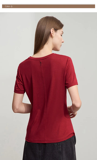 Damen T-Shirt im minimalistischen Casual-Stil mit V-Ausschnitt und kurzen Ärmeln