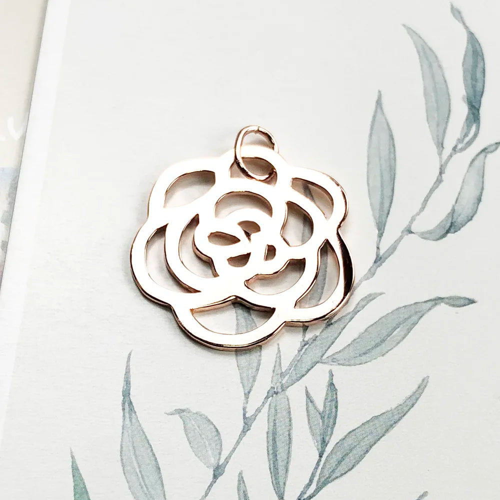 Roségoldfarbener 925-Sterling-Silber-Anhänger mit Blumenornament, komplett