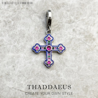 Kreuz-Anhänger aus 925 Sterling Silber mit violettem Zentrum und blauen Emaille-Umrandungen