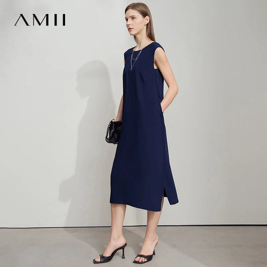 Dunkelblaues ärmelloses Kleid mit Rundhalsausschnitt und seitlichem Schlitz