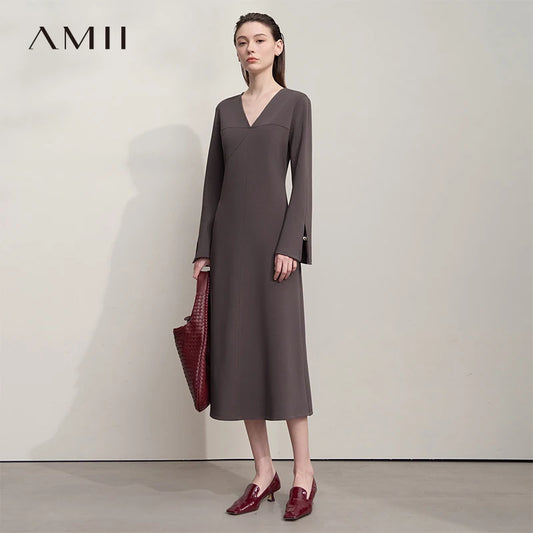 Damen-Strickkleid mit V-Ausschnitt, A-Linie und langen Ärmeln, taubengrau